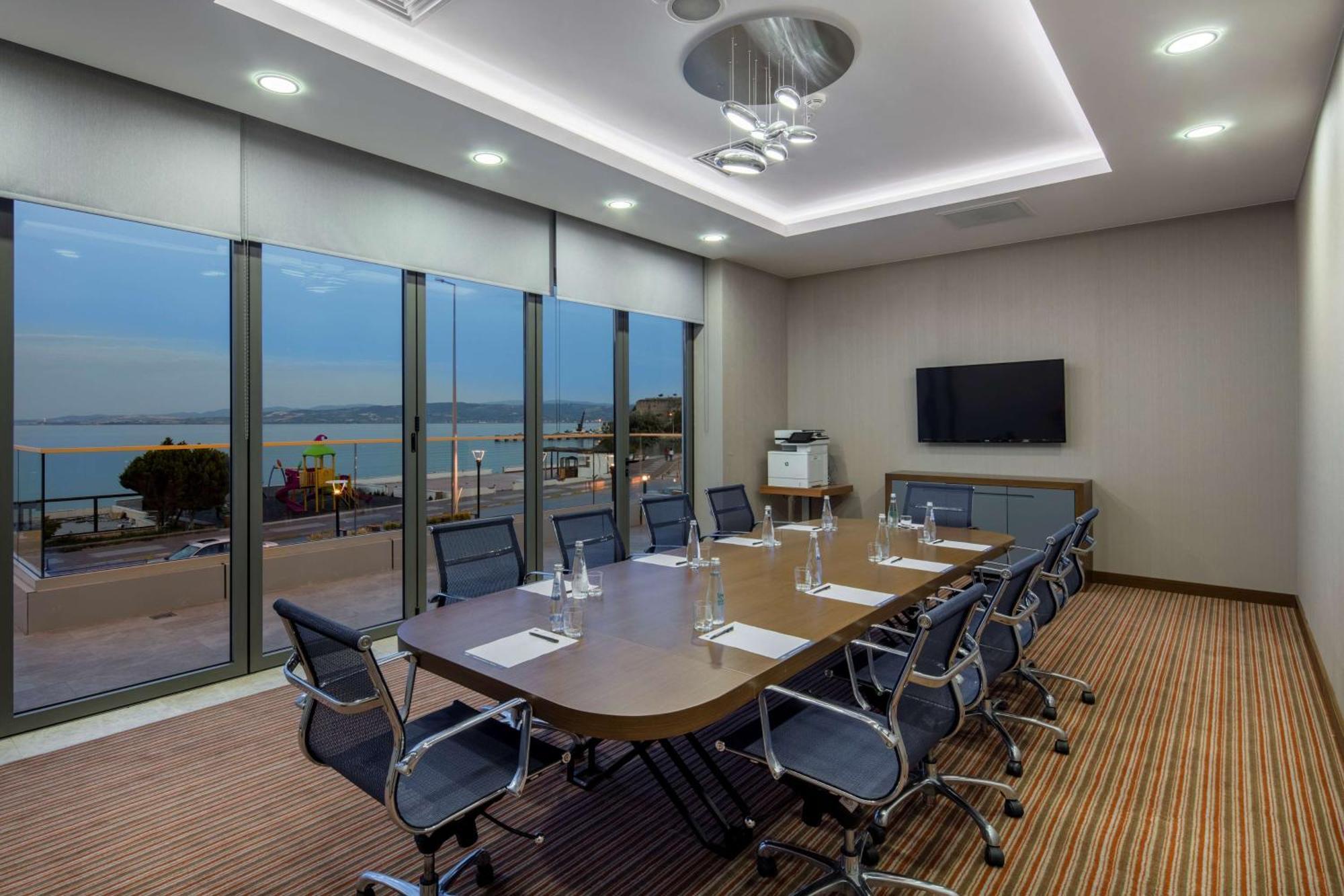 Hampton By Hilton Canakkale ゲリボル エクステリア 写真